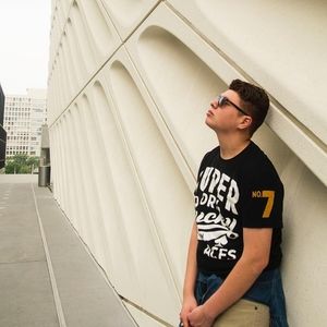 Meet your Posher, Erick